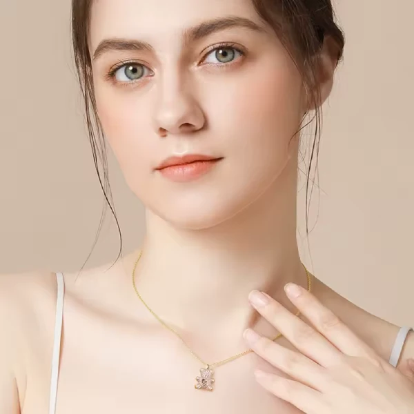 Колие с мече