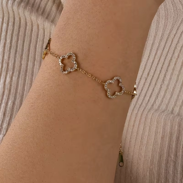 Златиста гривна с детелини Van Cleef стил