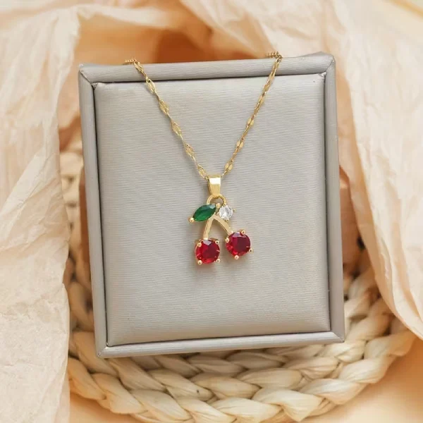Колие с висулка - Черешки