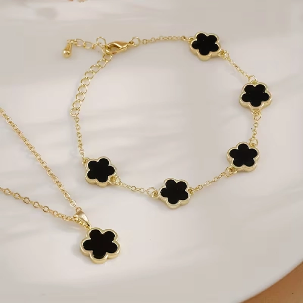 Комплект колие и гривна с детелини в стил Van Cleef